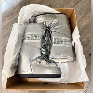Brand New Tall length Silver Moon Boots
